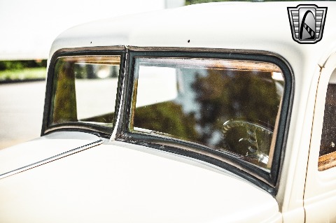 1933 Chrysler Coupe image 77