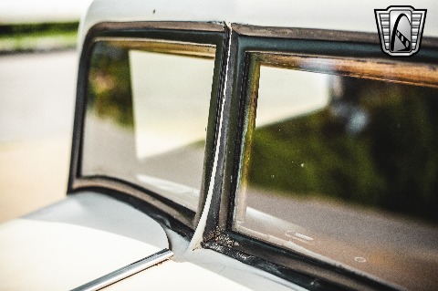 1933 Chrysler Coupe image 78