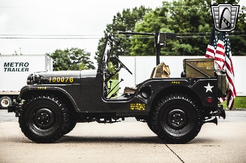 1970 Kaiser Jeep image 9