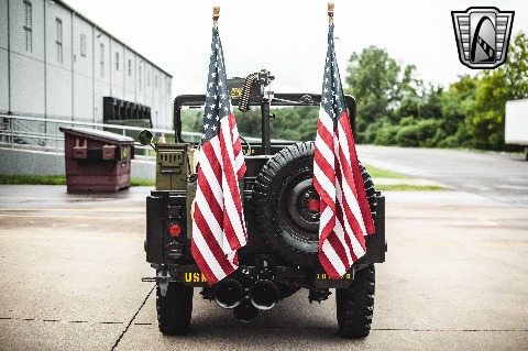 1970 Kaiser Jeep image 14