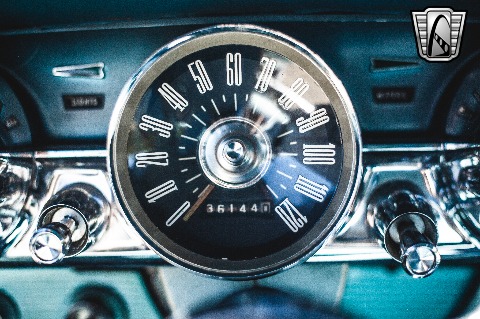 1962 Ford Thunderbird image 109