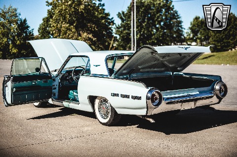 1962 Ford Thunderbird image 84