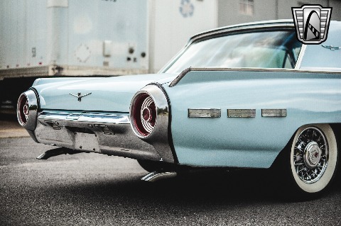 1962 Ford Thunderbird image 35