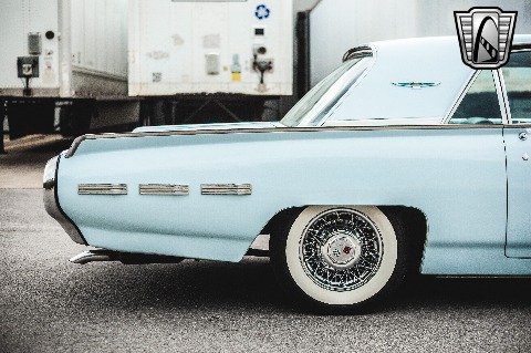 1962 Ford Thunderbird image 36