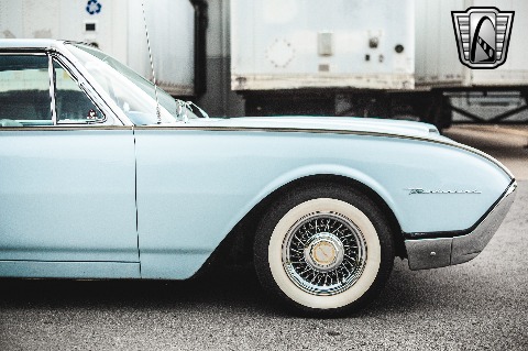 1962 Ford Thunderbird image 38