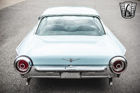 1962 Ford Thunderbird image 13
