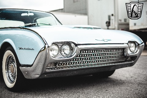 1962 Ford Thunderbird image 40