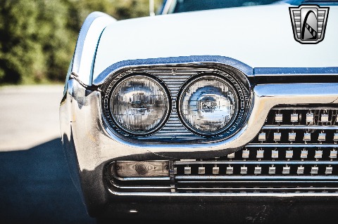 1962 Ford Thunderbird image 69