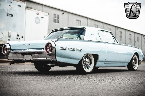 1962 Ford Thunderbird image 18