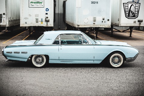 1962 Ford Thunderbird image 19