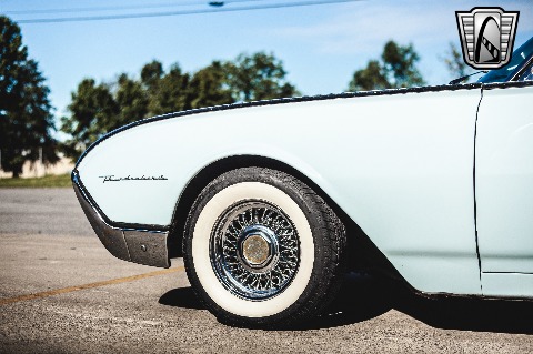 1962 Ford Thunderbird image 45