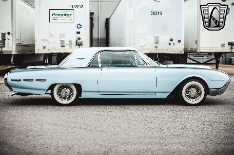 1962 Ford Thunderbird image 20