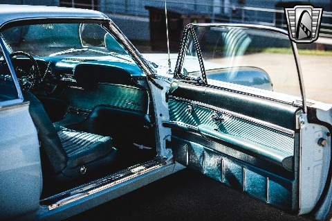 1962 Ford Thunderbird image 124