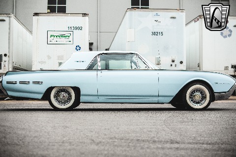 1962 Ford Thunderbird image 21