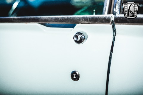 1962 Ford Thunderbird image 51