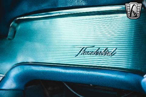 1962 Ford Thunderbird image 129