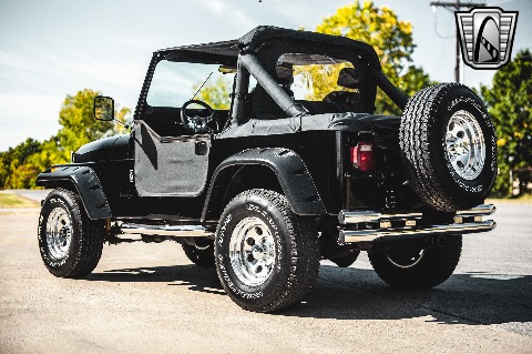 1985 Jeep CJ7 image 32