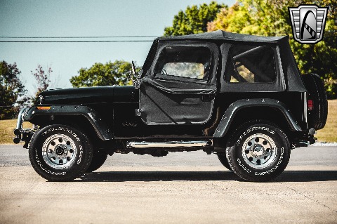 1985 Jeep CJ7 image 9