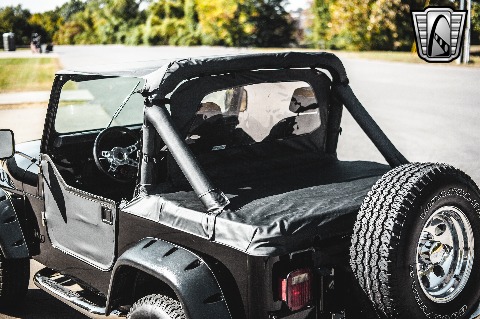 1985 Jeep CJ7 image 35