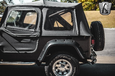 1985 Jeep CJ7 image 38