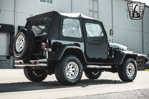 1985 Jeep CJ7 image 18
