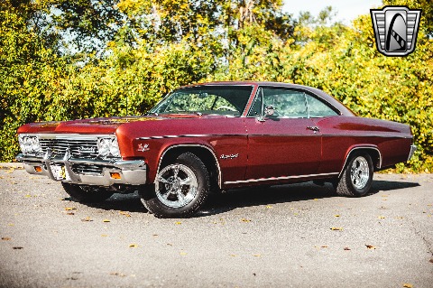 1966 Chevrolet Impala image 3