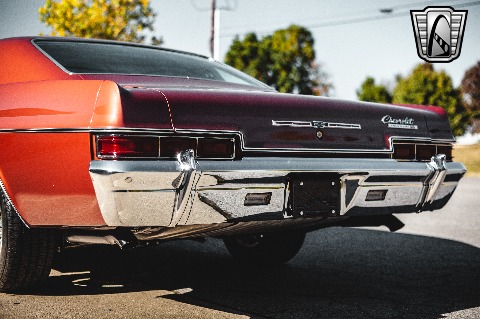 1966 Chevrolet Impala image 32