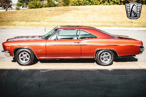 1966 Chevrolet Impala image 7