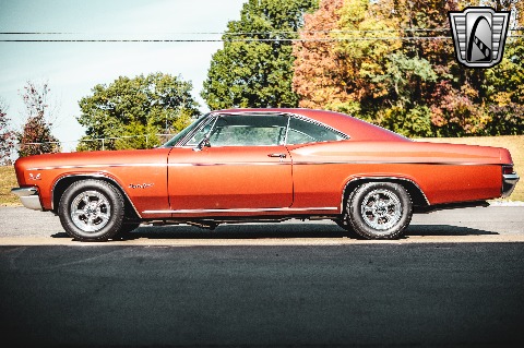 1966 Chevrolet Impala image 9