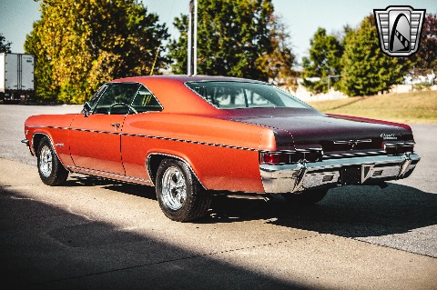 1966 Chevrolet Impala image 11