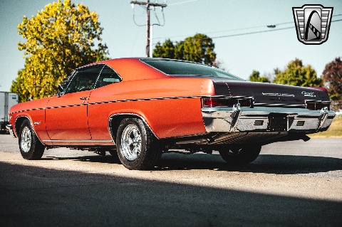 1966 Chevrolet Impala image 12