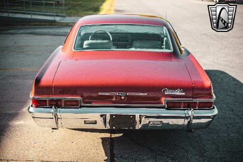 1966 Chevrolet Impala image 13