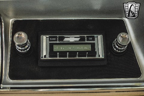 1966 Chevrolet Impala image 120