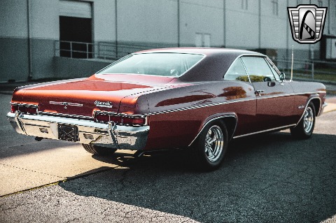 1966 Chevrolet Impala image 17