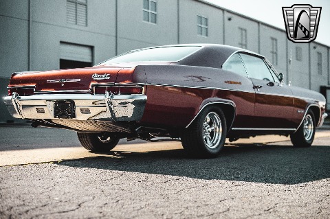 1966 Chevrolet Impala image 18