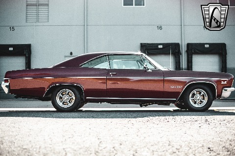 1966 Chevrolet Impala image 21