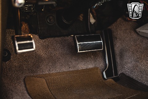 1966 Chevrolet Impala image 128