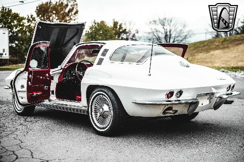 1964 Chevrolet Corvette image 82