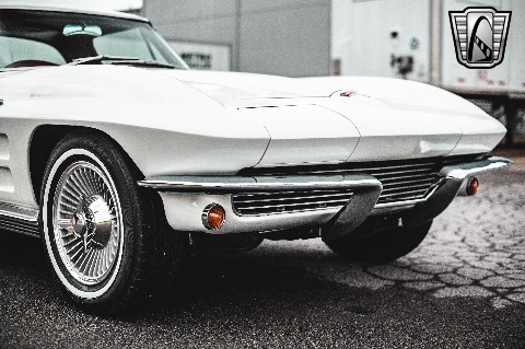 1964 Chevrolet Corvette image 34