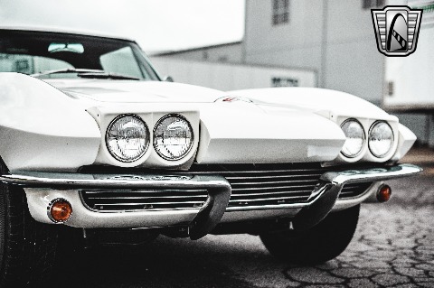 1964 Chevrolet Corvette image 35