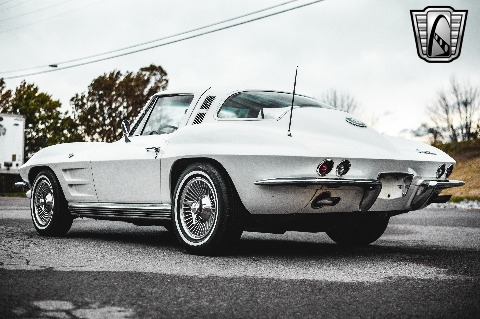 1964 Chevrolet Corvette image 12