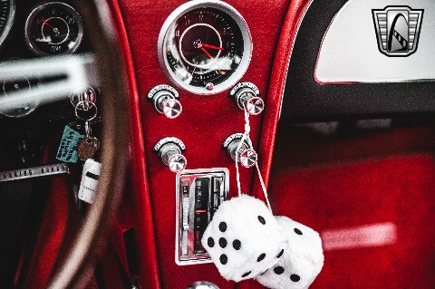 1964 Chevrolet Corvette image 119