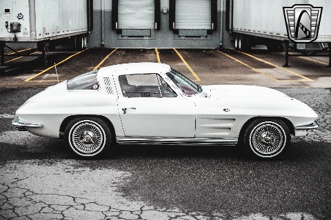 1964 Chevrolet Corvette image 19