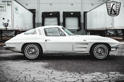 1964 Chevrolet Corvette image 20