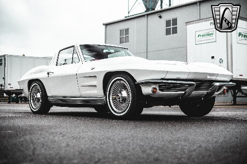 1964 Chevrolet Corvette image 24
