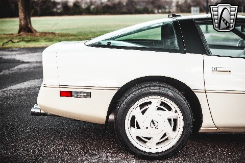 1988 Chevrolet Corvette image 31