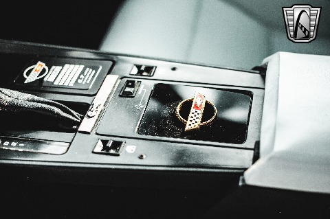 1988 Chevrolet Corvette image 112