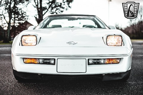 1988 Chevrolet Corvette image 35