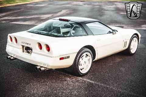 1988 Chevrolet Corvette image 16