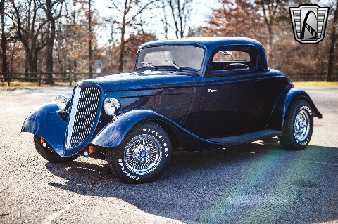 1934 Ford 3 Window image 4
